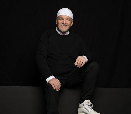 DJ Ötzi tritt bei Winteropening Flachau 2025 live auf.