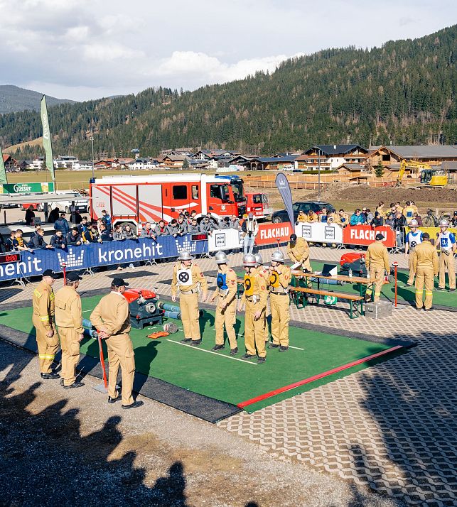 25-firefighter-winter-days-flachau-17