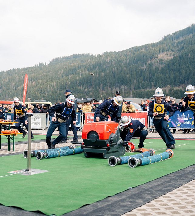 26-flachau-firefighter-winter-days-6