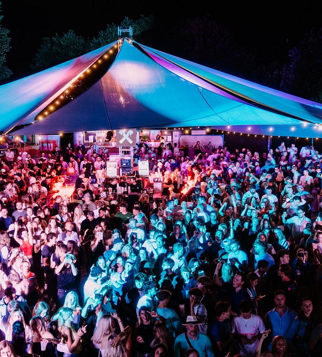 flachau-sommer-events-e-festival-flachau-2025-crowd