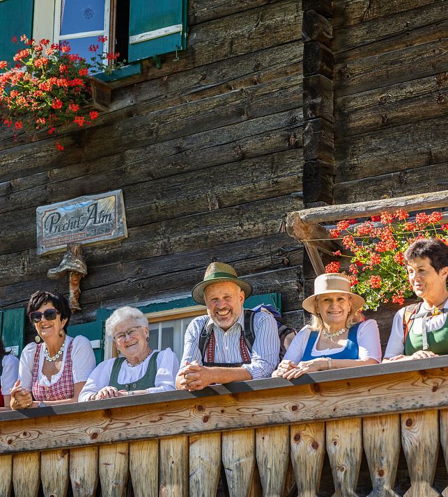 flachau-sommer-events-herbstgsang-jodelwanderung-11