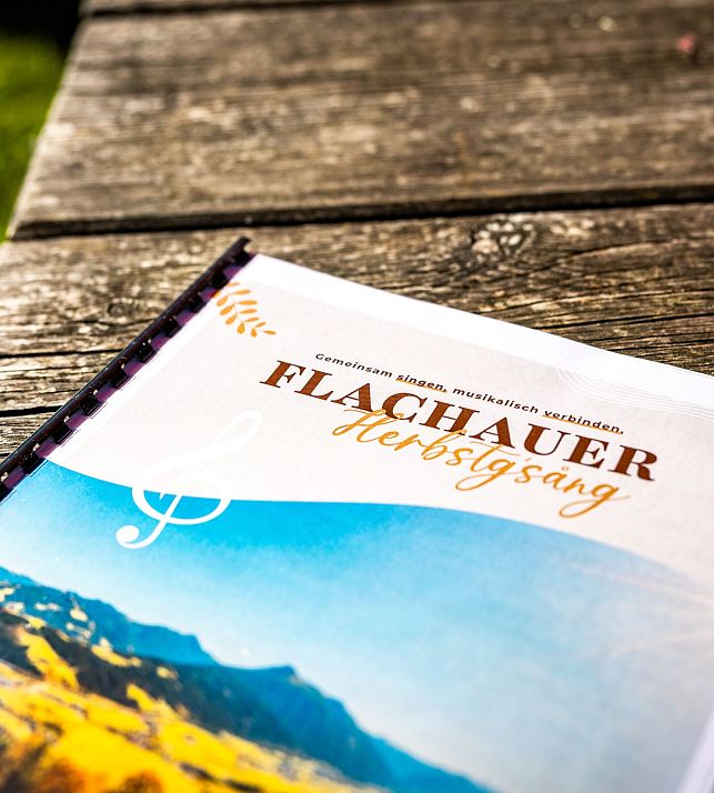 flachau-sommer-events-herbstgsang-jodelwanderung-15