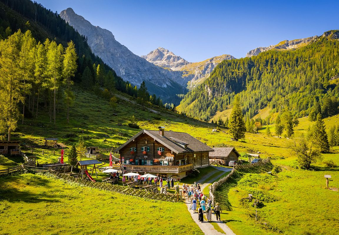 flachau-sommer-events-herbstgsang-jodelwanderung-2